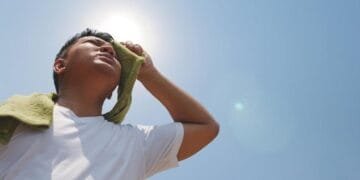 Tips Satpam Jaga Kesehatan, Saat Terik Matahari Menyengat