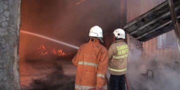 Kebakaran Gudang, Satpam Meninggal Diduga karena Serangan Jantung