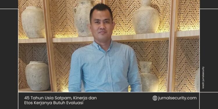 45 tahun usia satpam