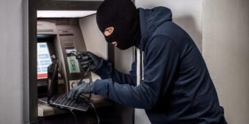ilustrasi-pembobolan-atm