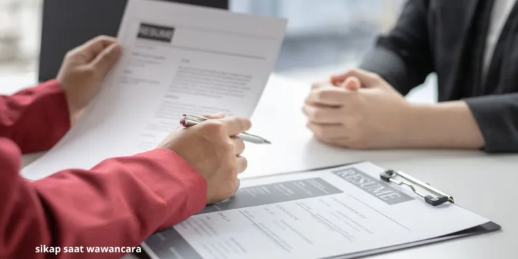 gestur tubuh saat wawancara