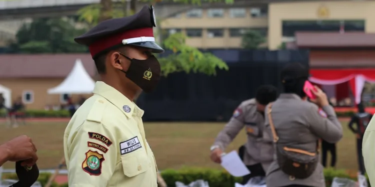 satpam jaga kepanasan