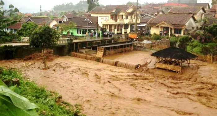 Pentingnya Mitigasi Bencana di Tengah Ancaman Banjir Bandang di Sumatera