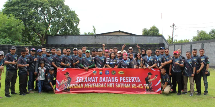 latihan menembak satpam