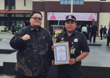 Ungkap Pembunuhan, Satpam Ini Raih Penghargaan dari Kapolresta Barelang