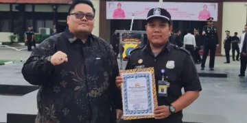 Ungkap Pembunuhan, Satpam Ini Raih Penghargaan dari Kapolresta Barelang