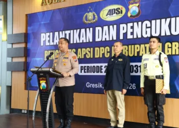 kapolres lantik dpc apsi gresik