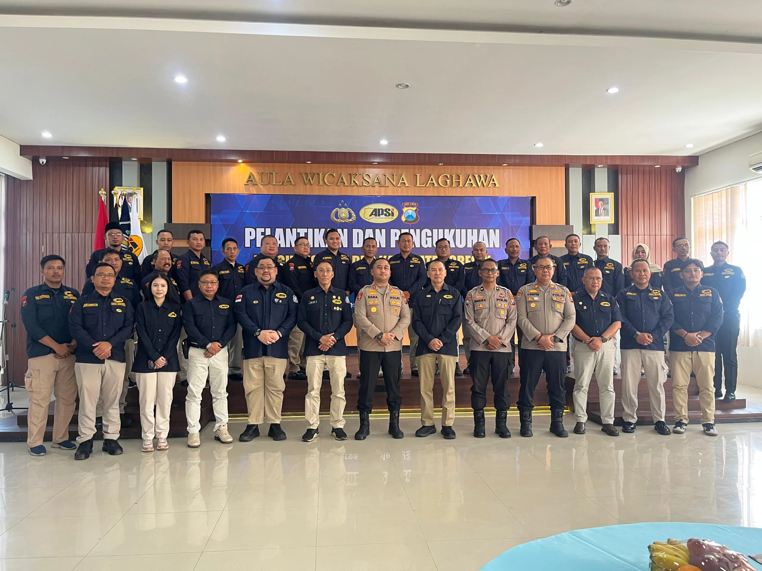 kapolres lantik dpc apsi gresik