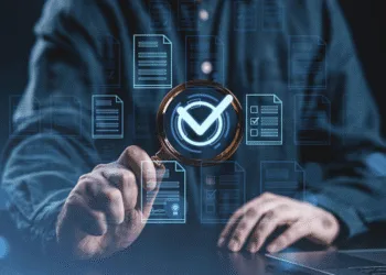 Mengapa Verifikasi Konten Menjadi Semakin Penting di Era AI
